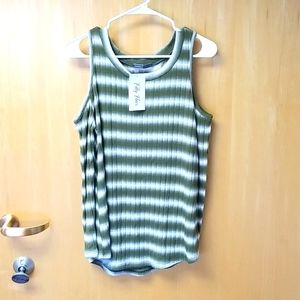 Cold shoulder long sleeve